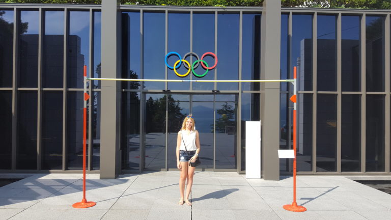 Wejście główne do Muzeum Olimpijskiego