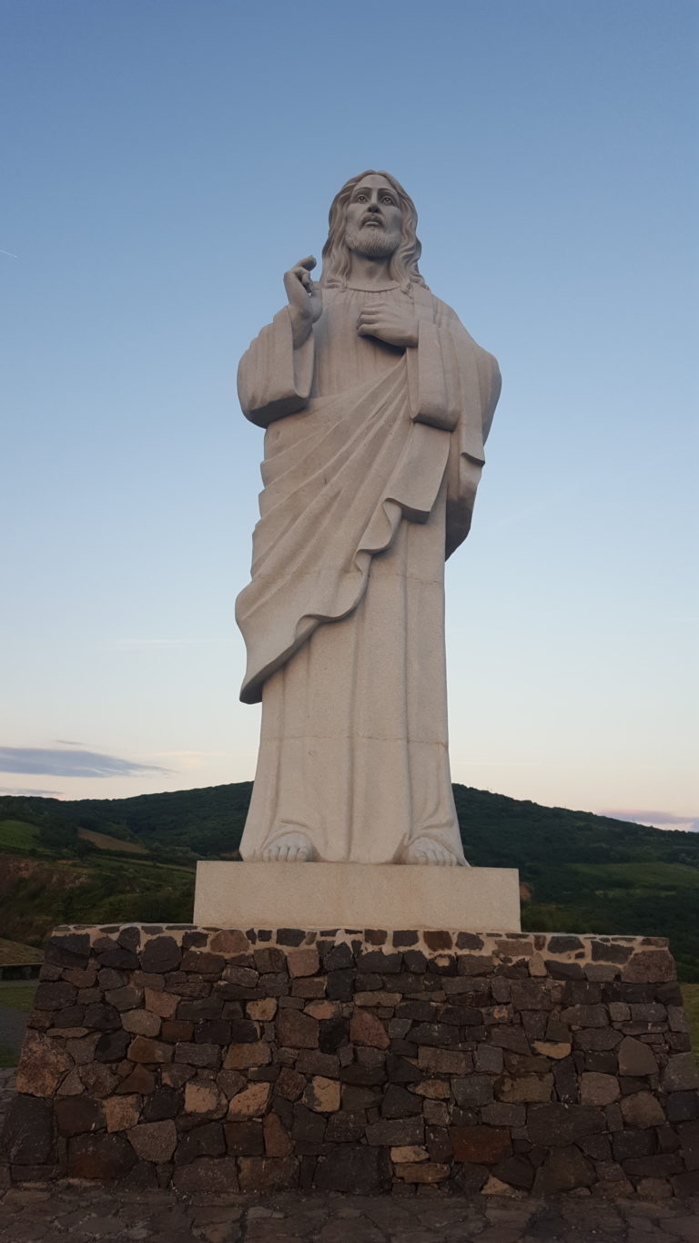 Posąg Chrystusa w Tarcalu
