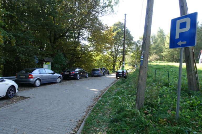 Korona Gór Polski parkingi