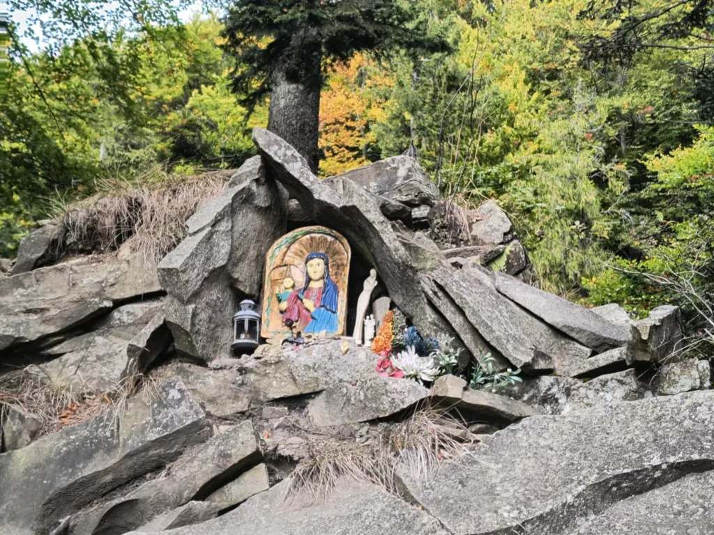 Kamienny nasyp w Beskidzie Wyspowym