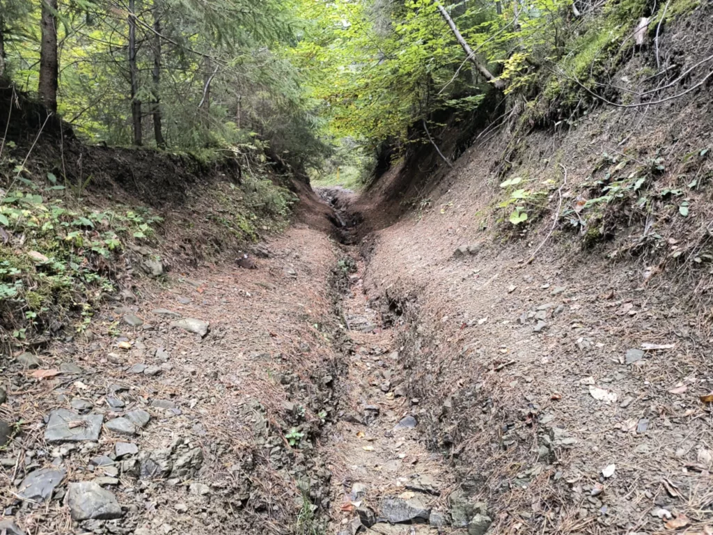 Żółty szlak na Luboń Wielki