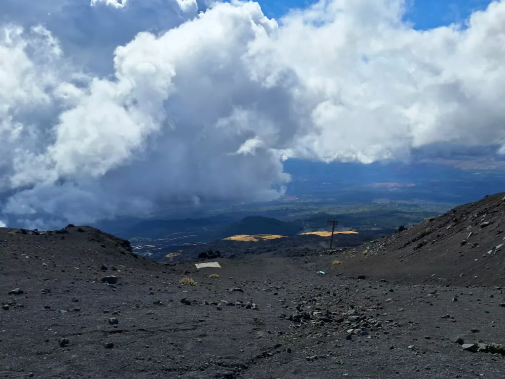 Wjazd kolejką na Etnę