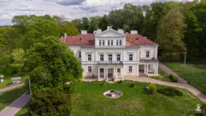 Pałac Raczyńskich w Złotym Potoku